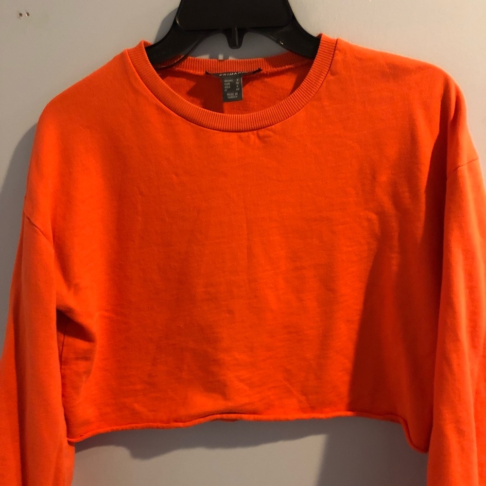 Orange long sleeve crop top